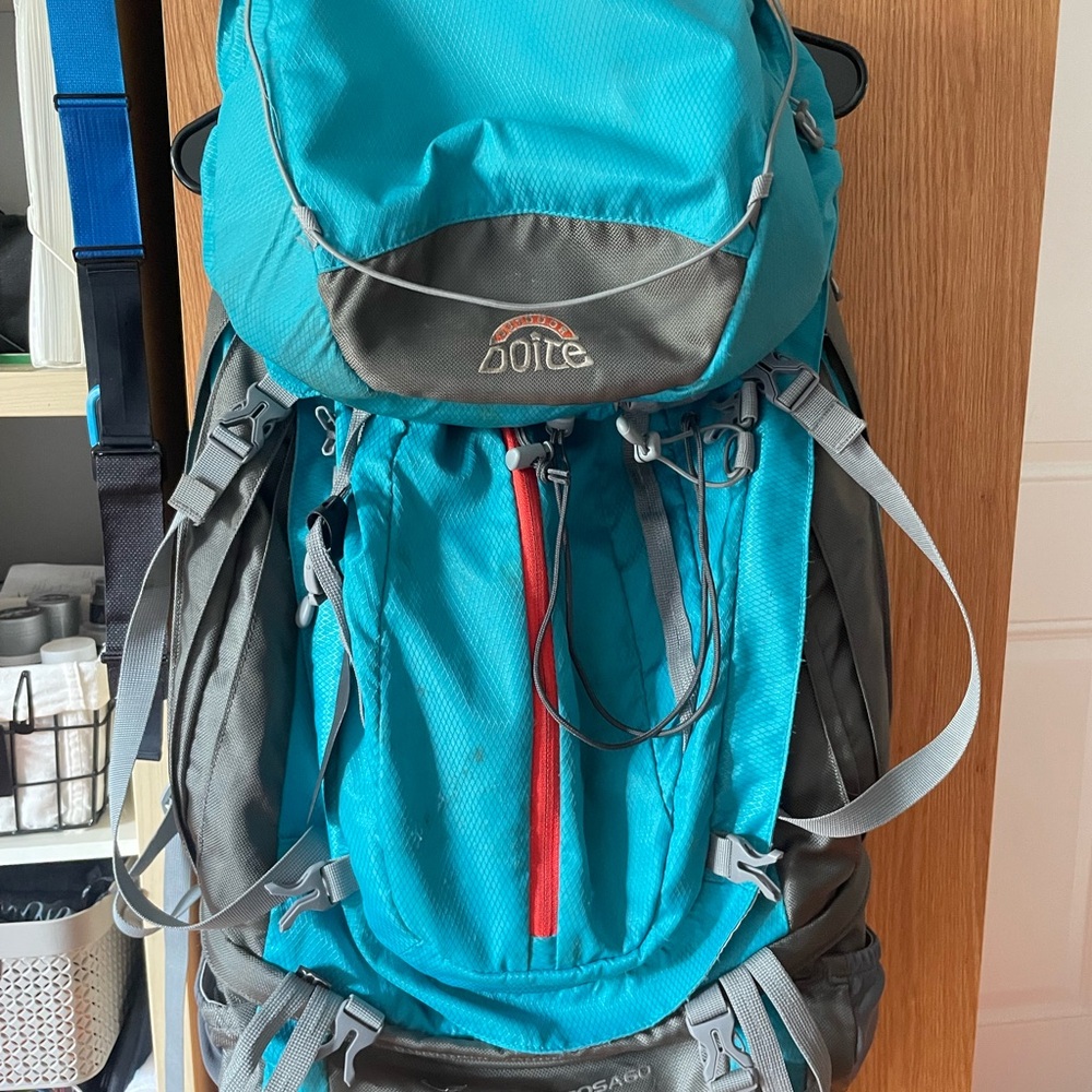 Doite Teal Hiking Backpack with Gray Accents